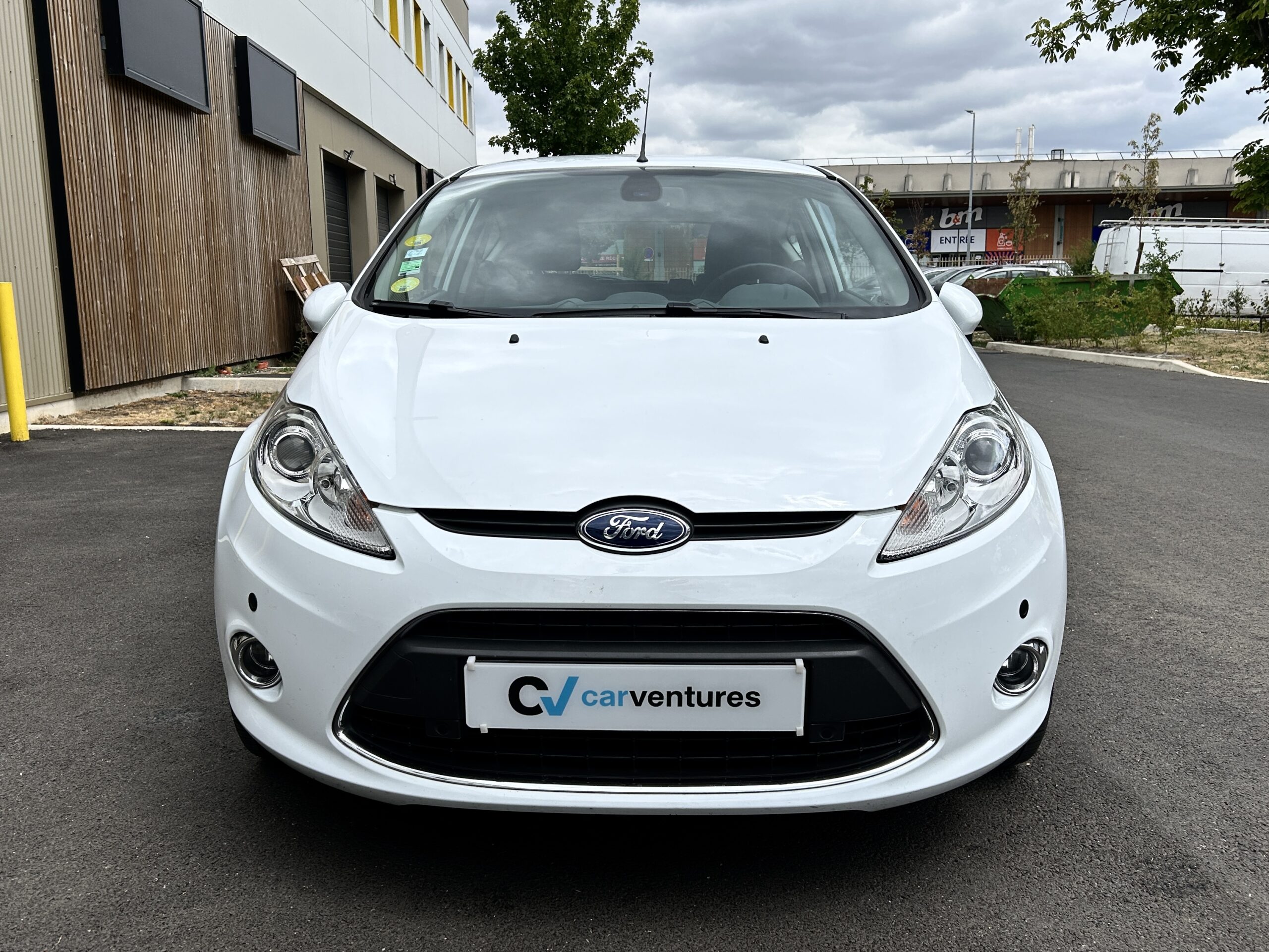 Ford Fiesta 1.4 Ghia CarVentures photo 002