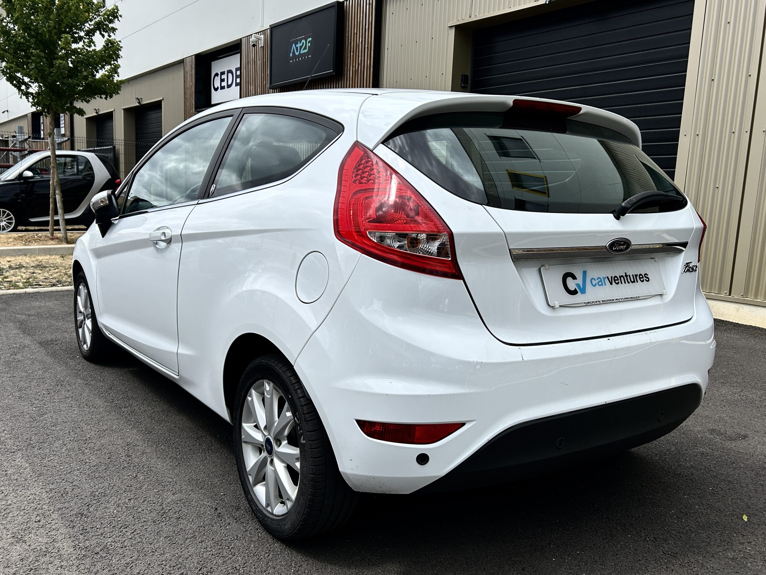 Ford Fiesta 1.4 Ghia CarVentures photo 005