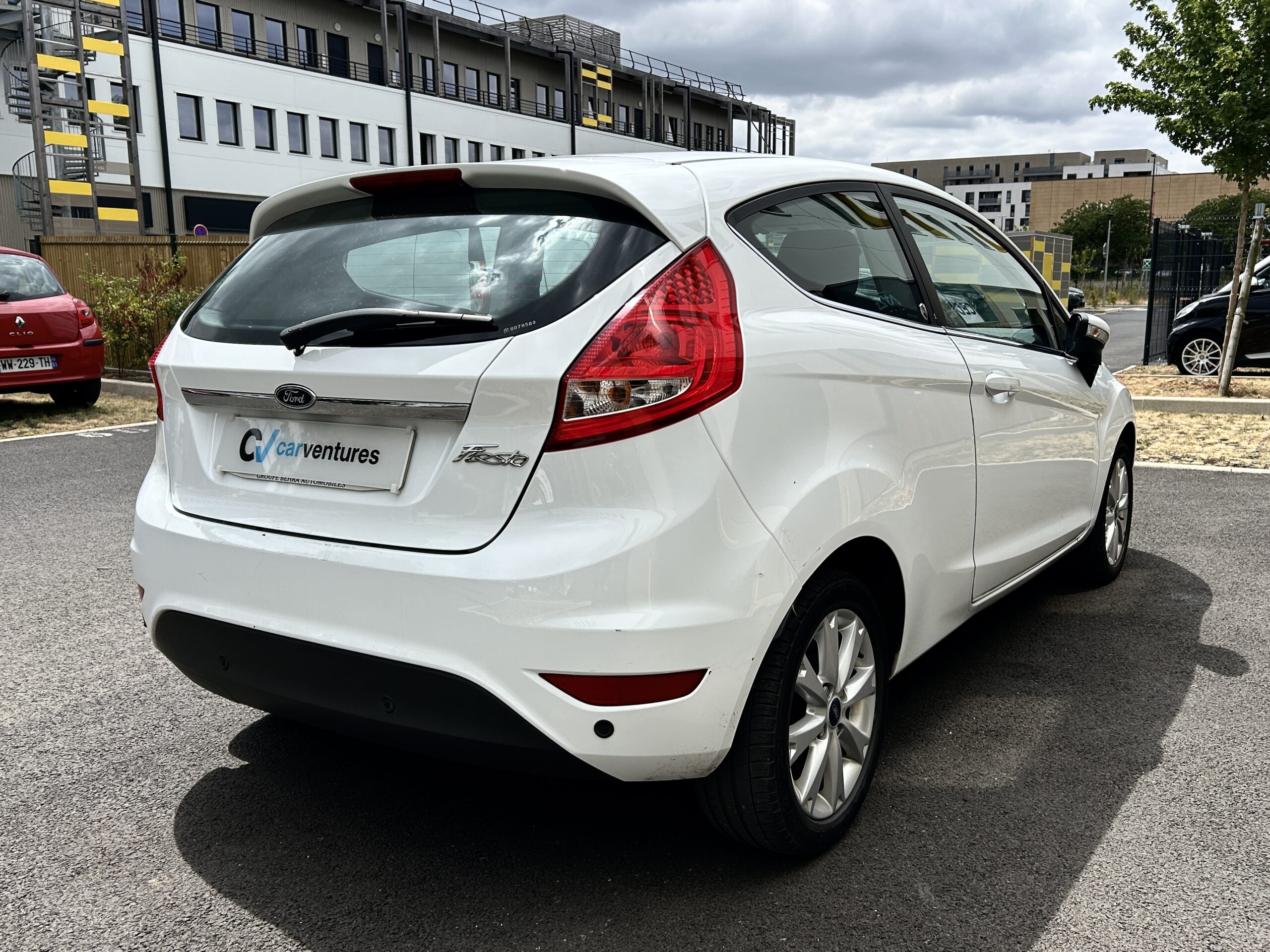 Ford Fiesta 1.4 Ghia CarVentures photo 008