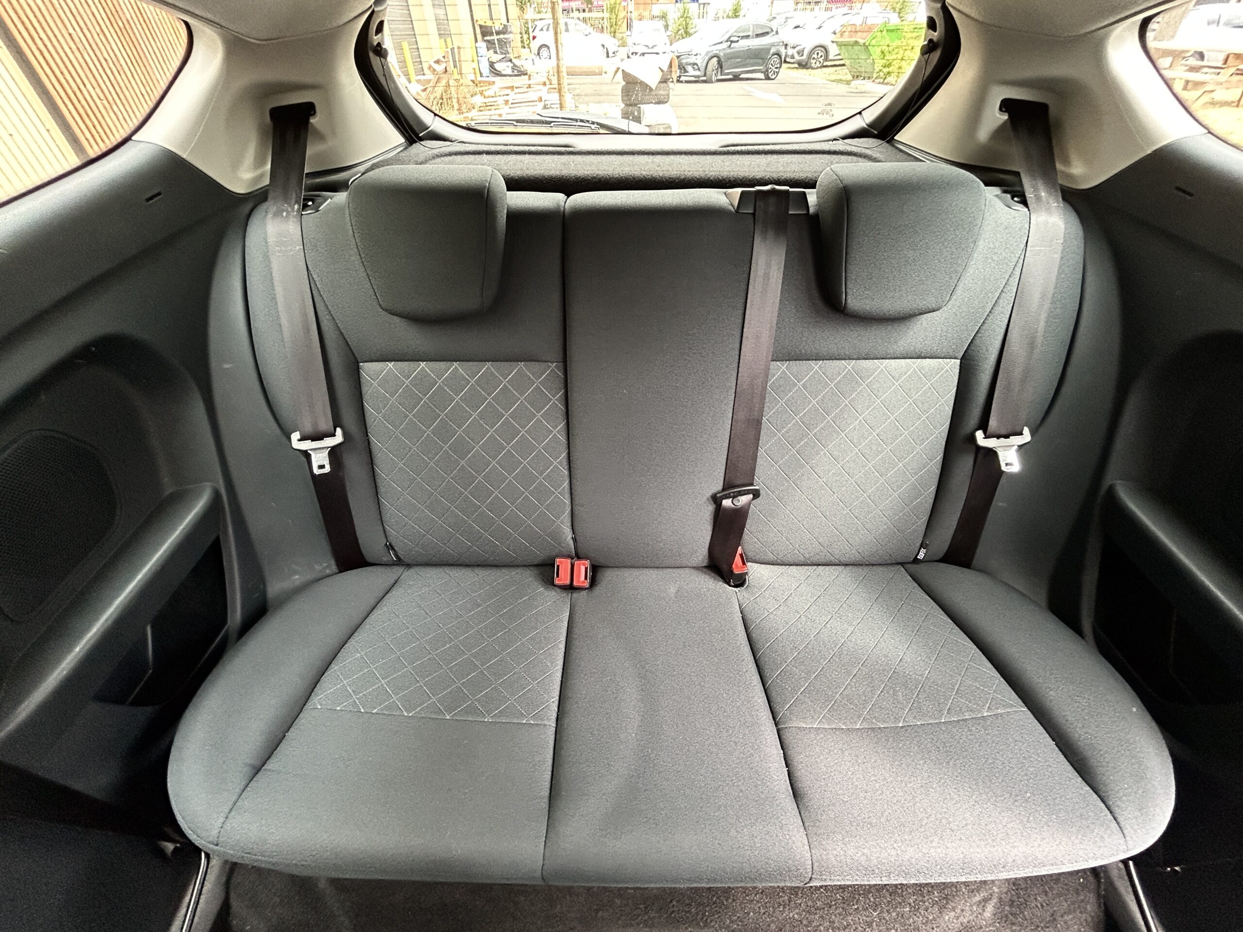 Ford Fiesta 1.4 Ghia CarVentures photo 018