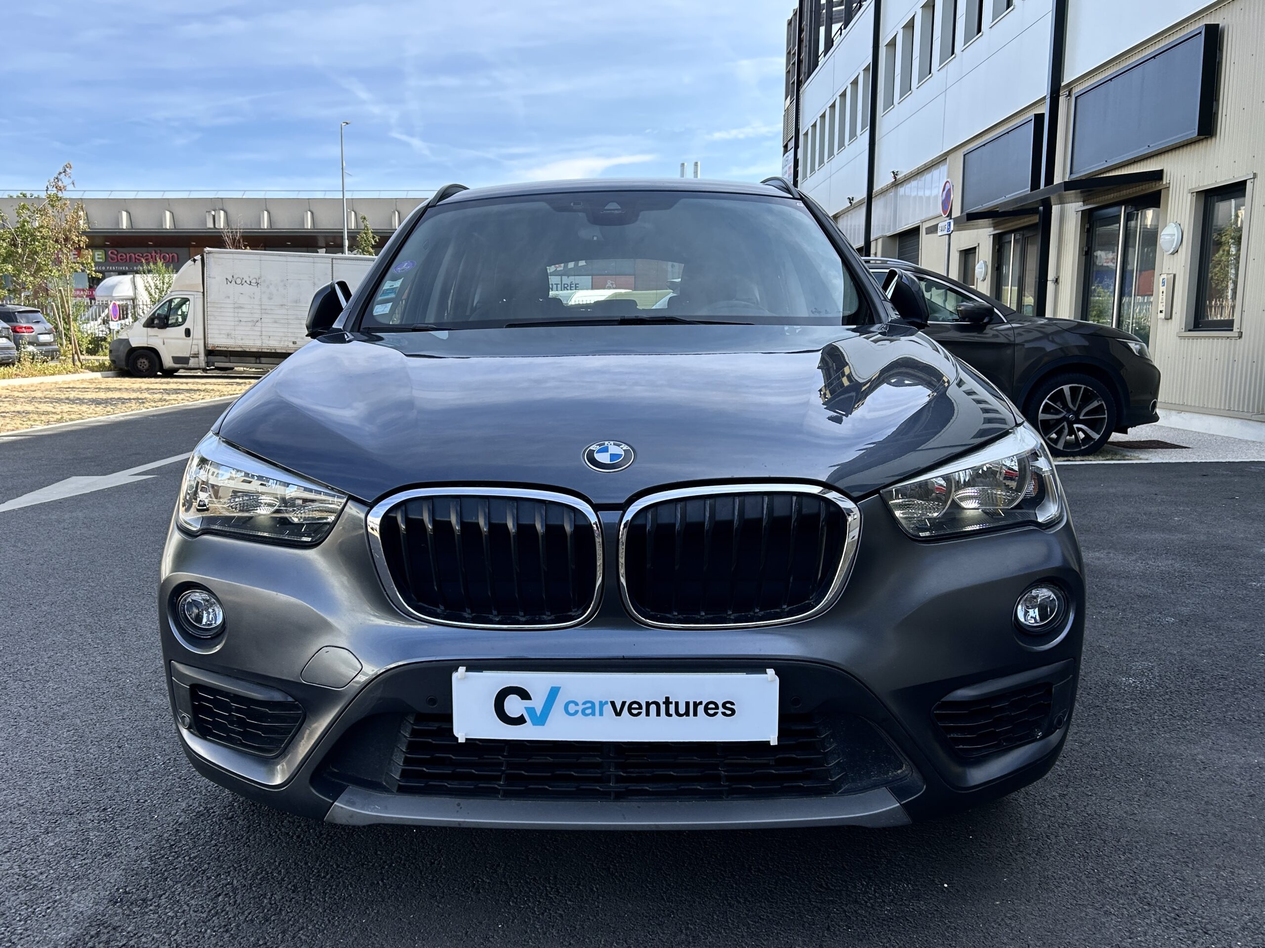 BMW X1 sDrive18i DKG Lounge CarVentures photo 002