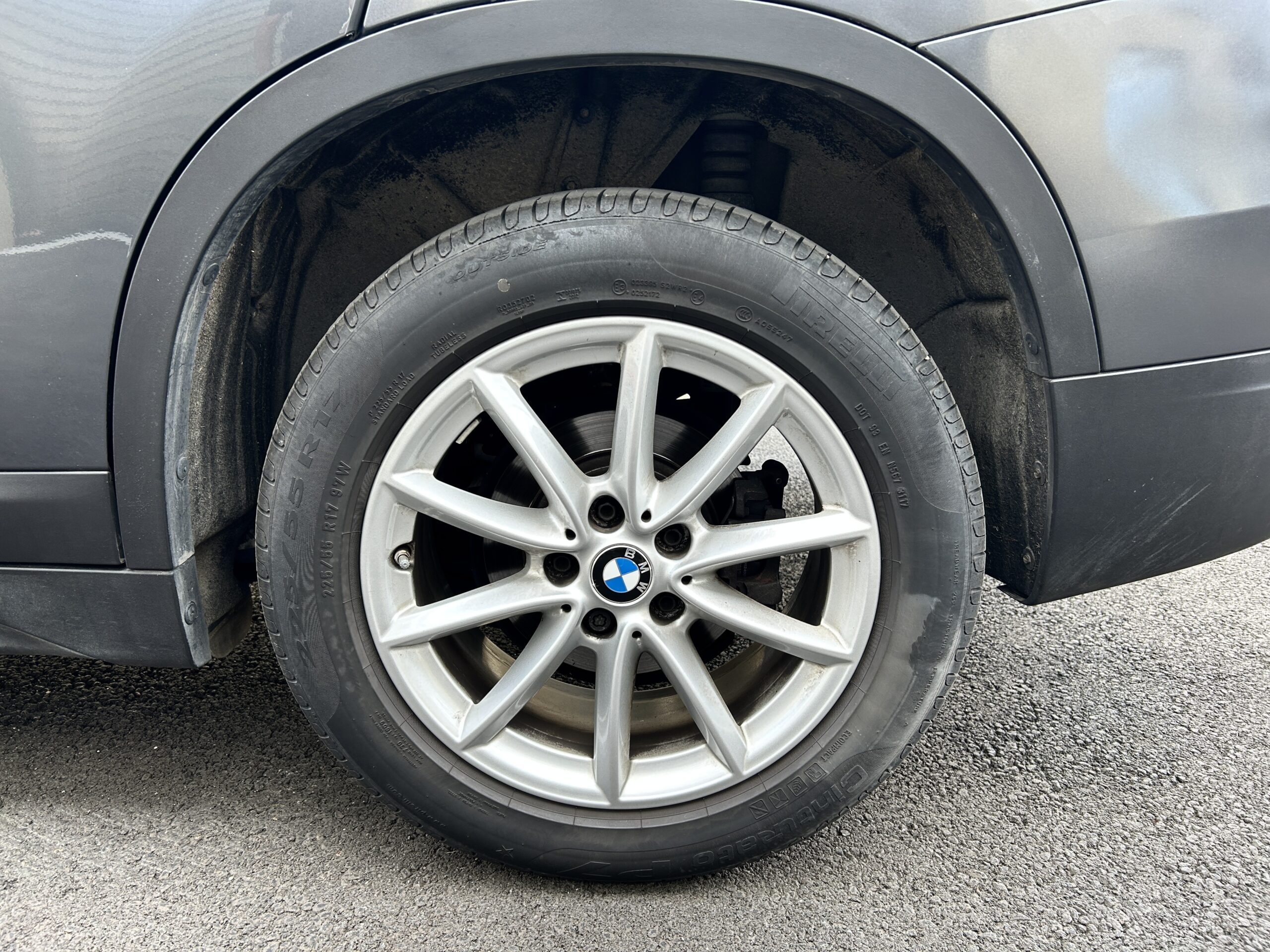 BMW X1 sDrive18i DKG Lounge CarVentures photo 012