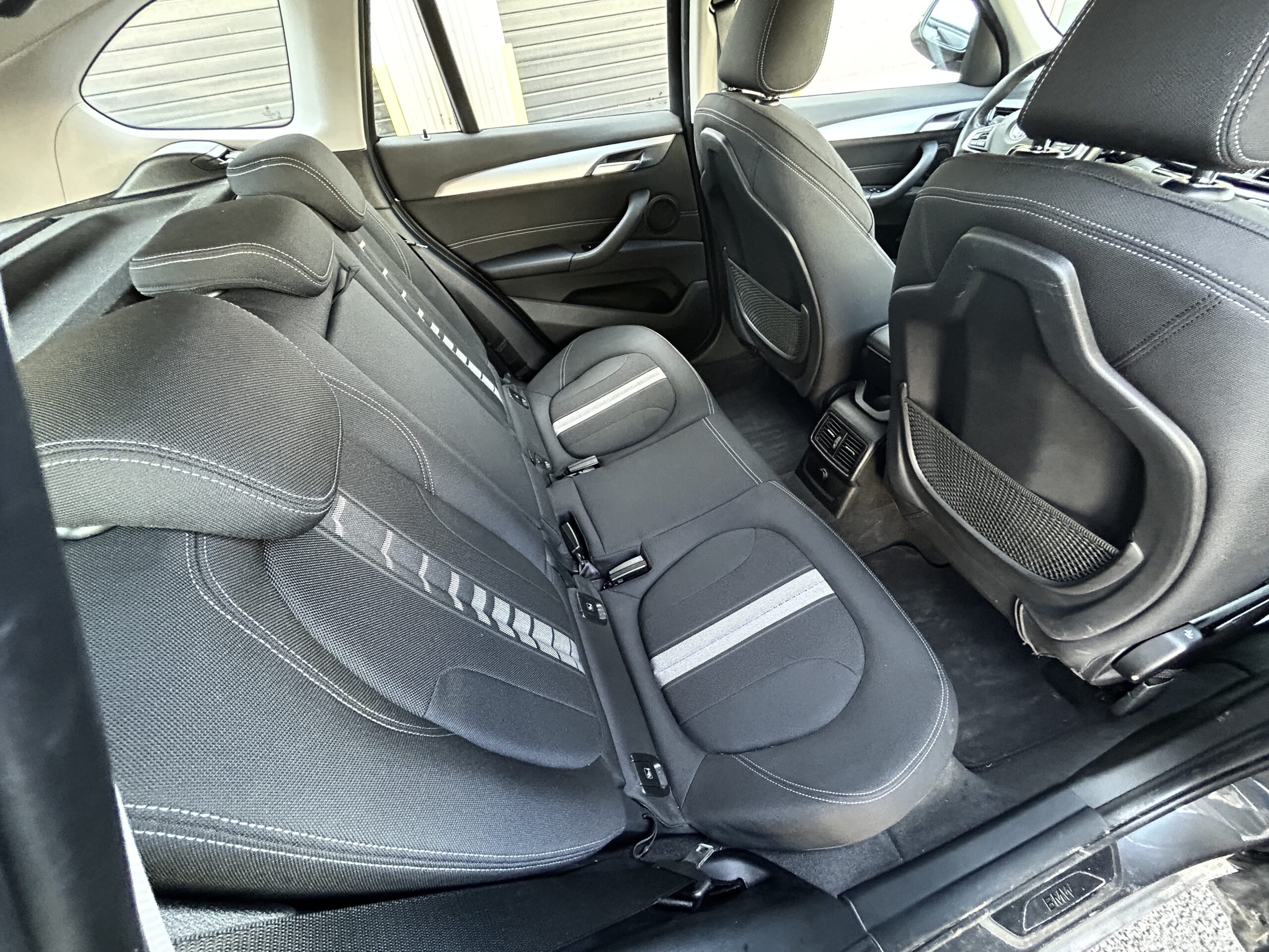 BMW X1 sDrive18i DKG Lounge CarVentures photo 015