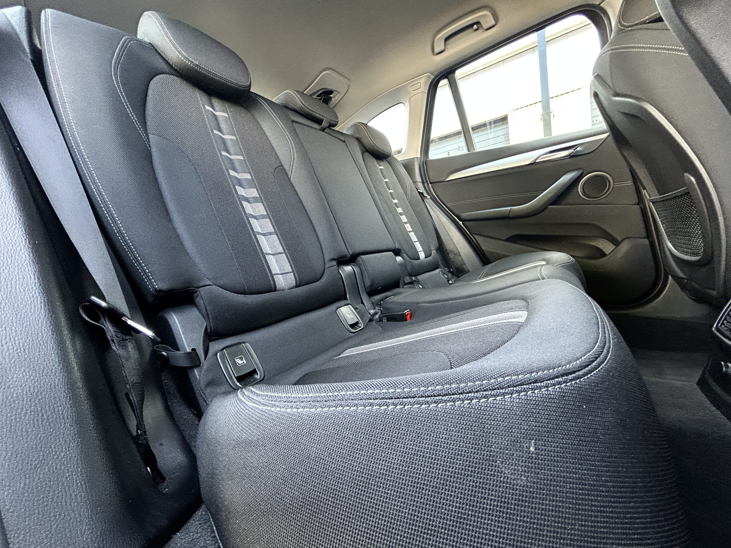 BMW X1 sDrive18i DKG Lounge CarVentures photo 016