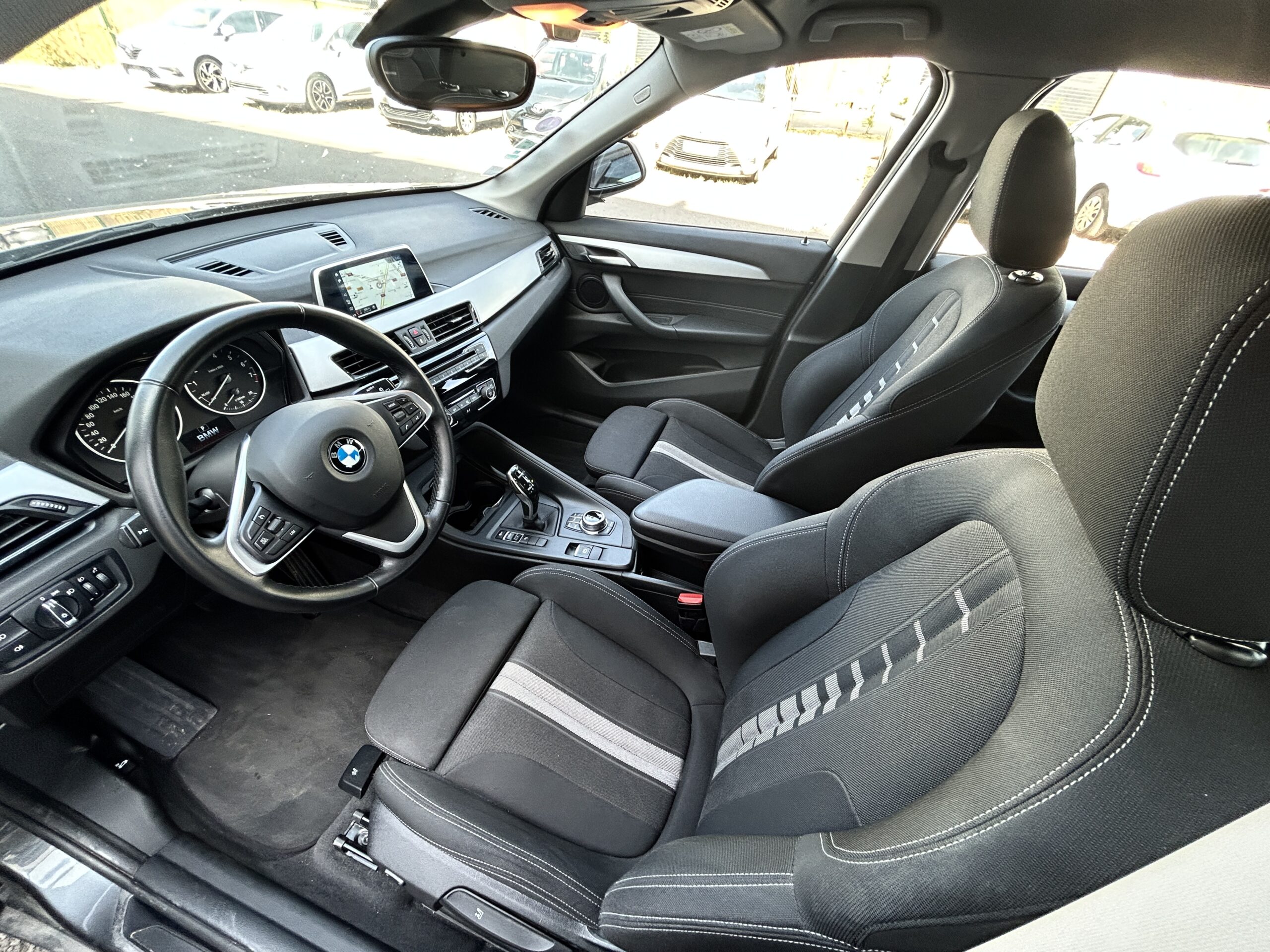 BMW X1 sDrive18i DKG Lounge CarVentures photo 019