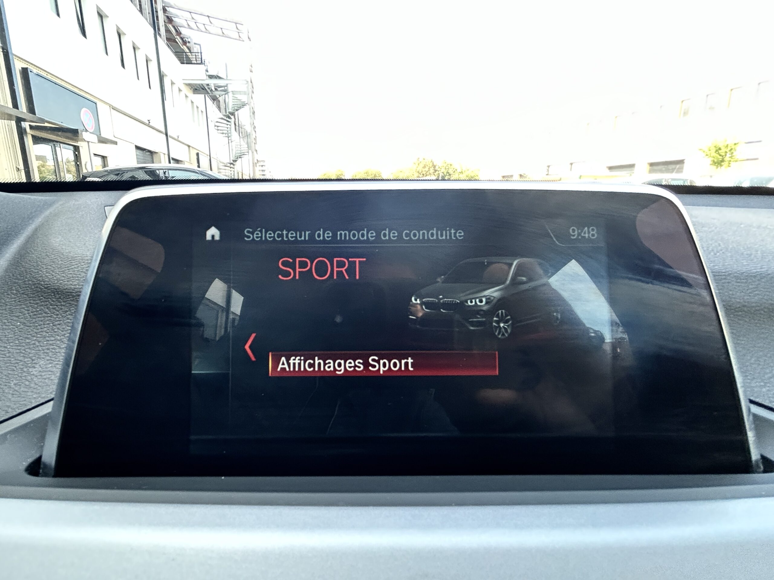 BMW X1 sDrive18i DKG Lounge CarVentures photo 029