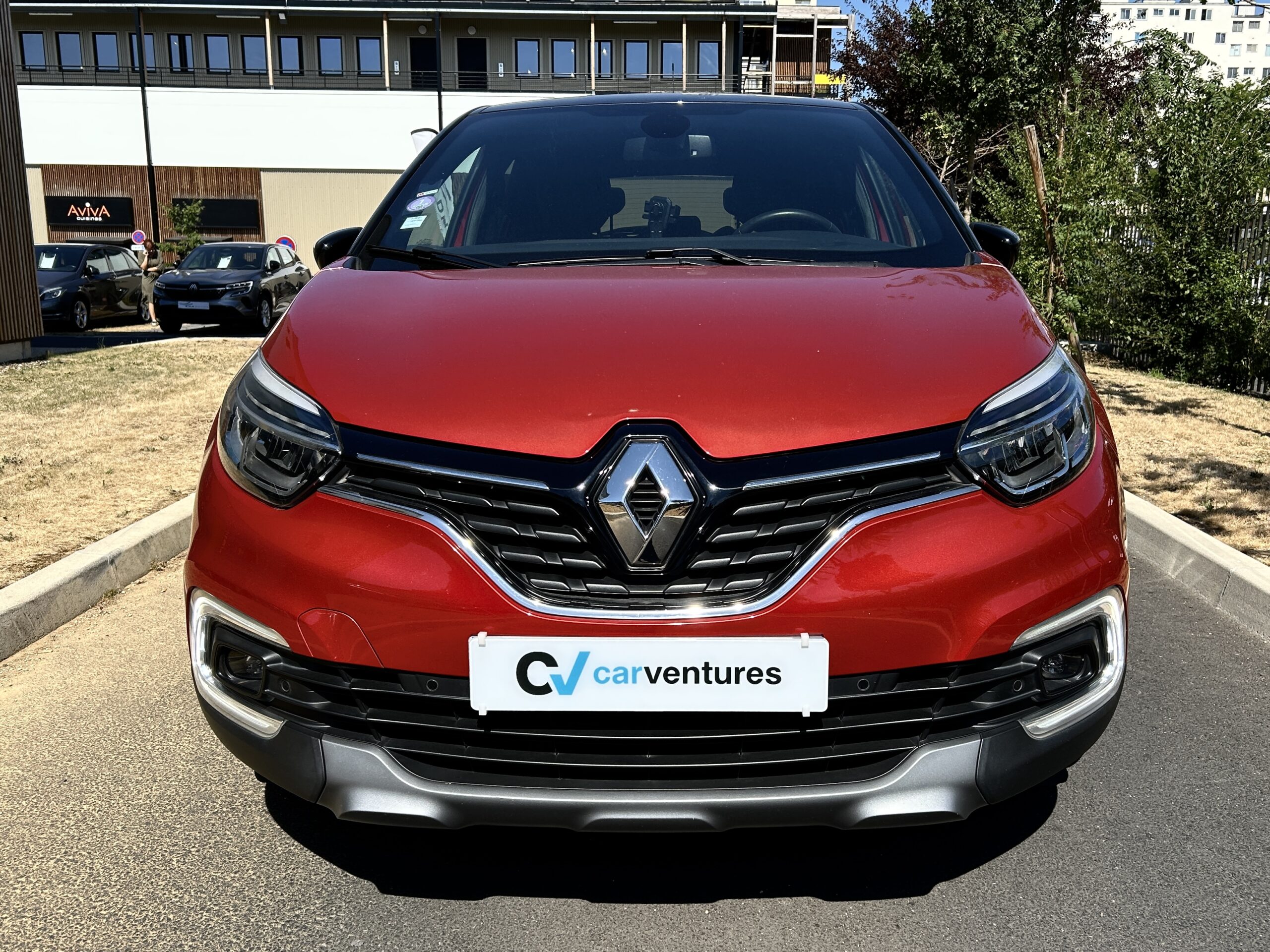 Renault Captur TCe 130 Red Edition CarVentures photo 002