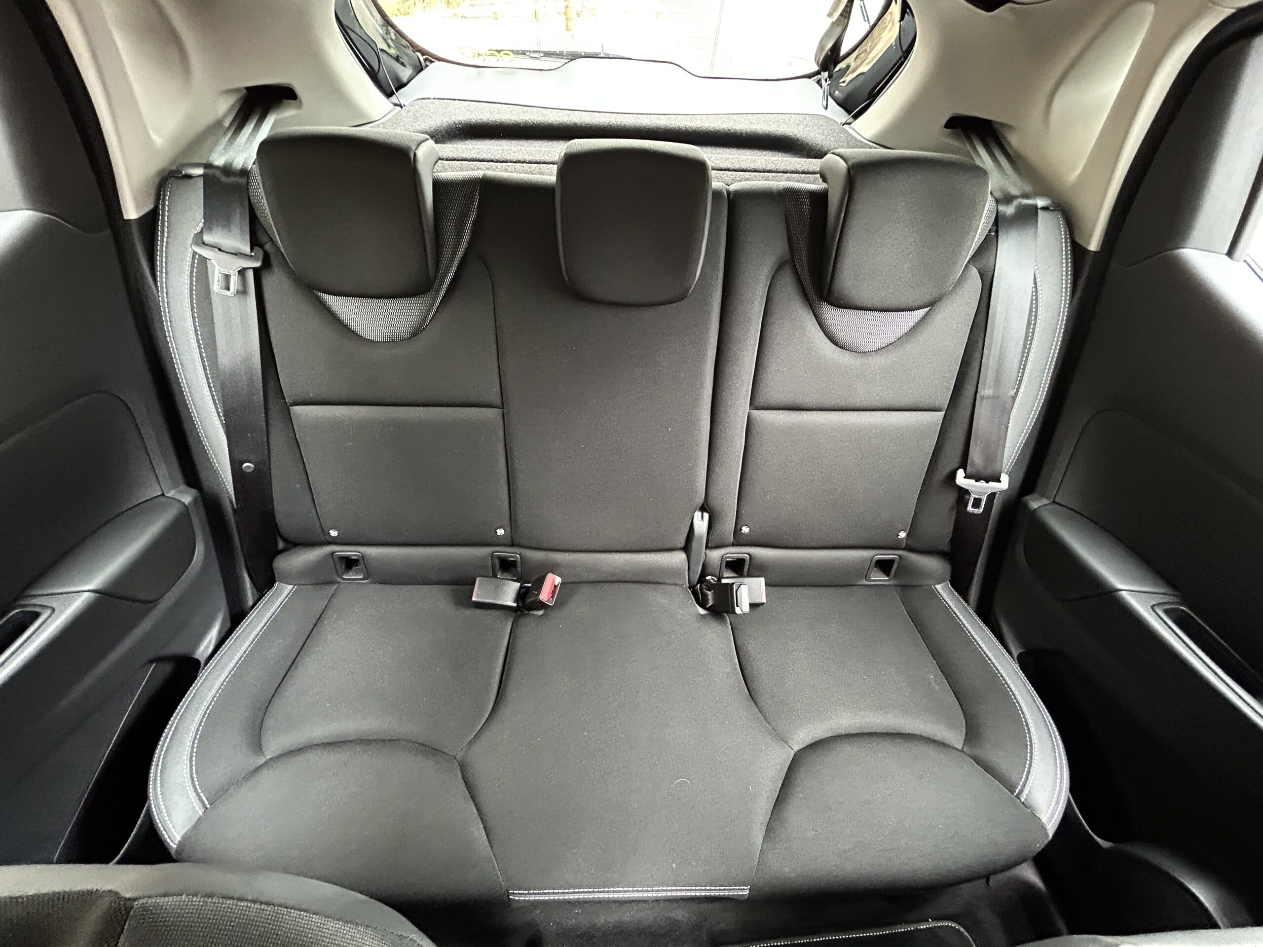 Renault Clio IV TCe 90 Zen CarVentures photo 017
