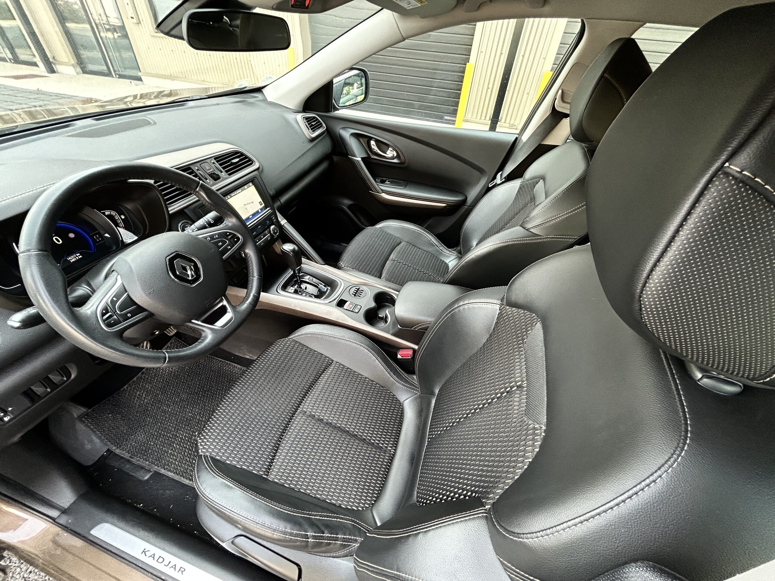 Renault Kadjar dCi 110 EDC Intens CarVentures photo 019