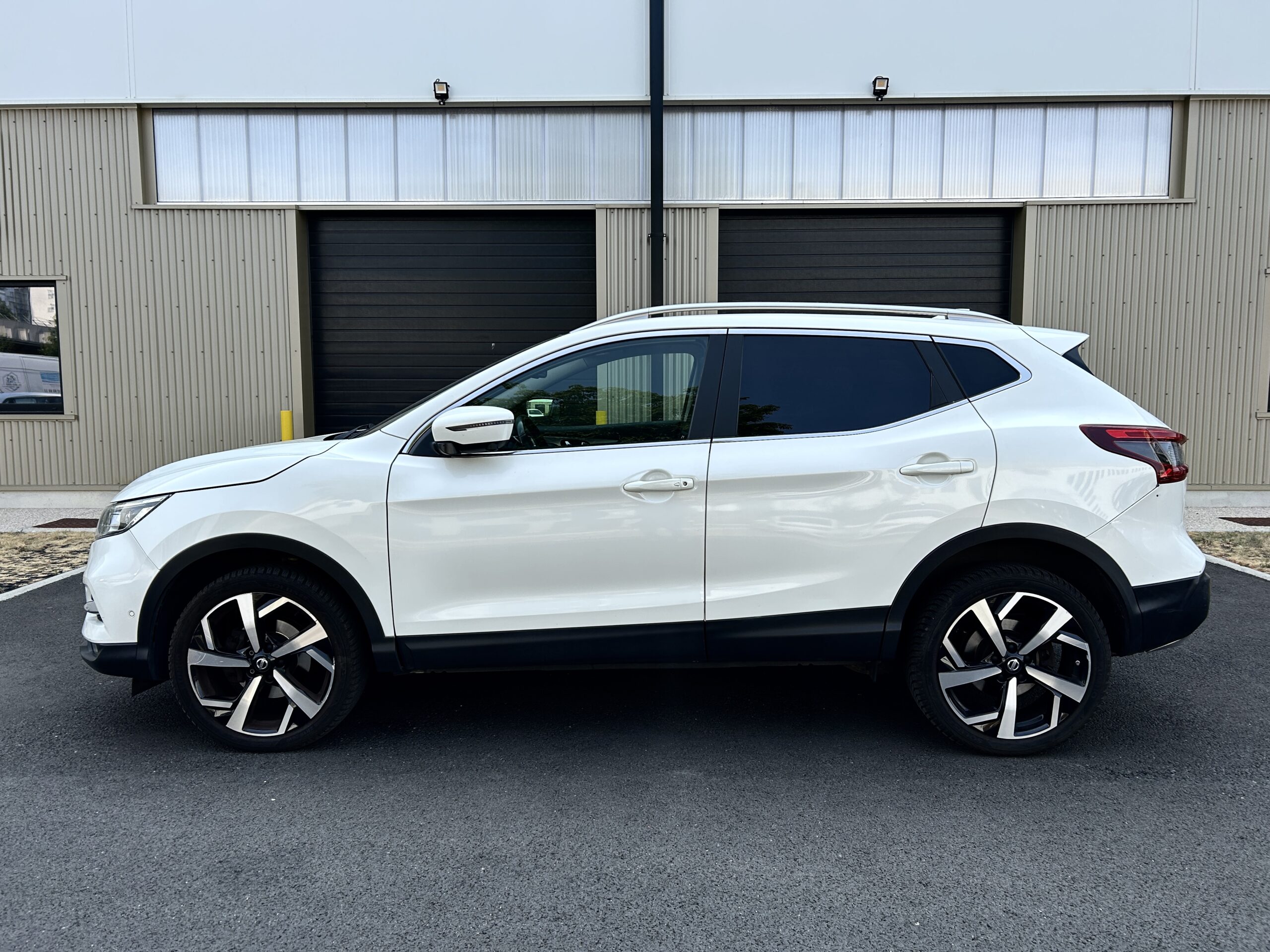 Nissan Qashqai DIG-T 115 Tekna CarVentures photo 004