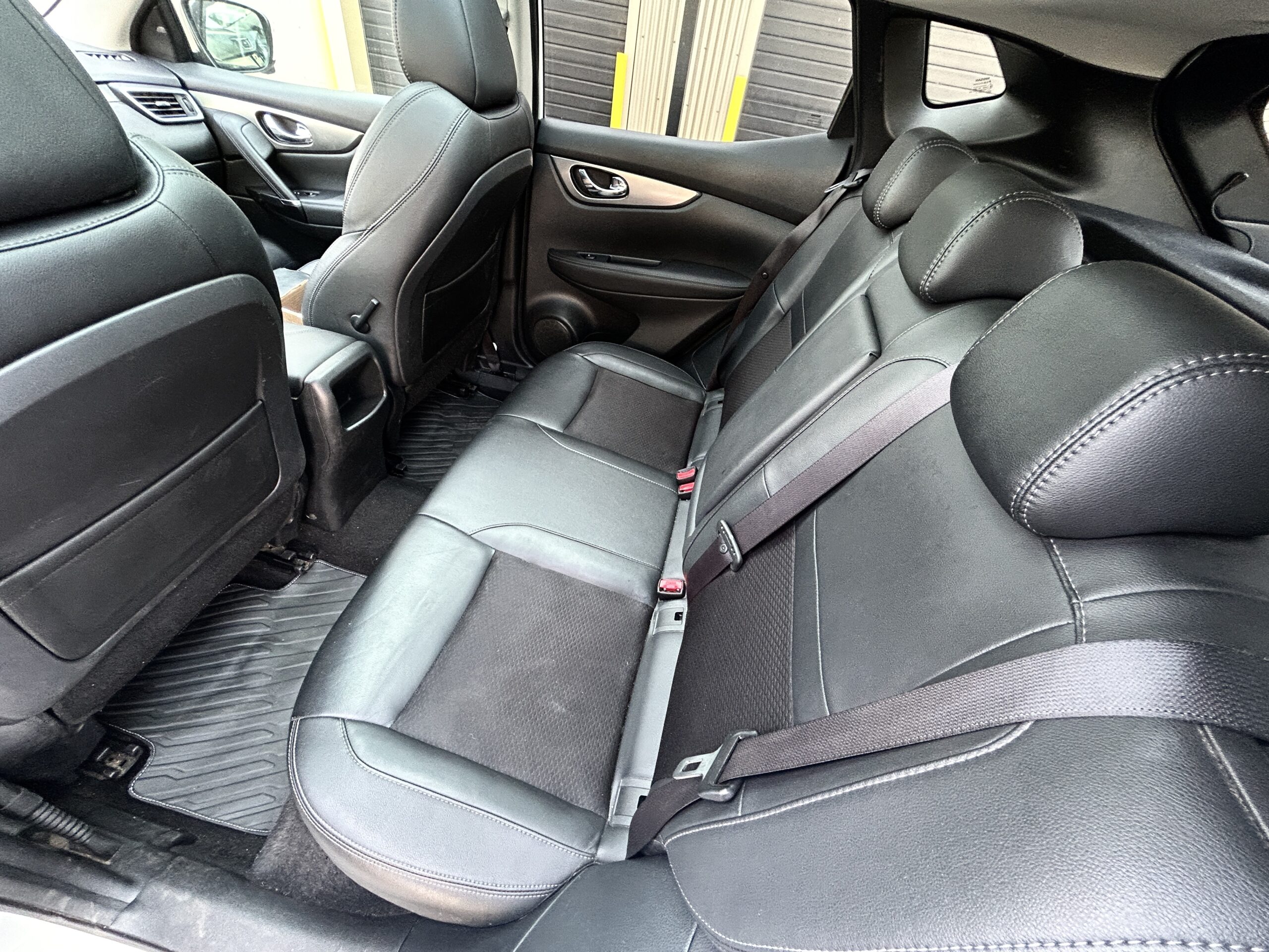 Nissan Qashqai DIG-T 115 Tekna CarVentures photo 015