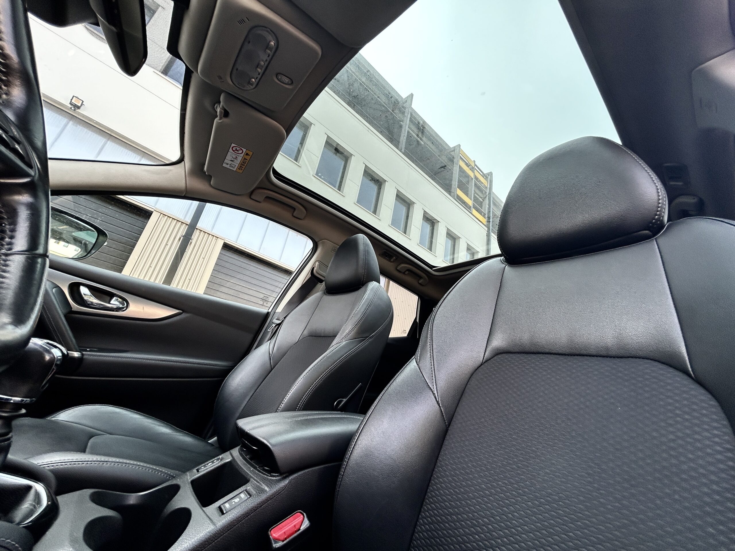 Nissan Qashqai DIG-T 115 Tekna CarVentures photo 021